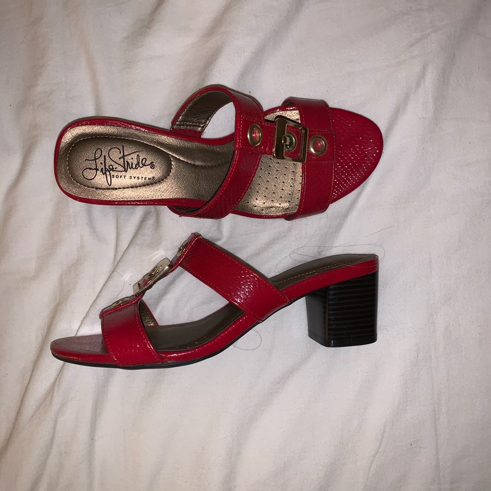 Life Stride buckle sandal